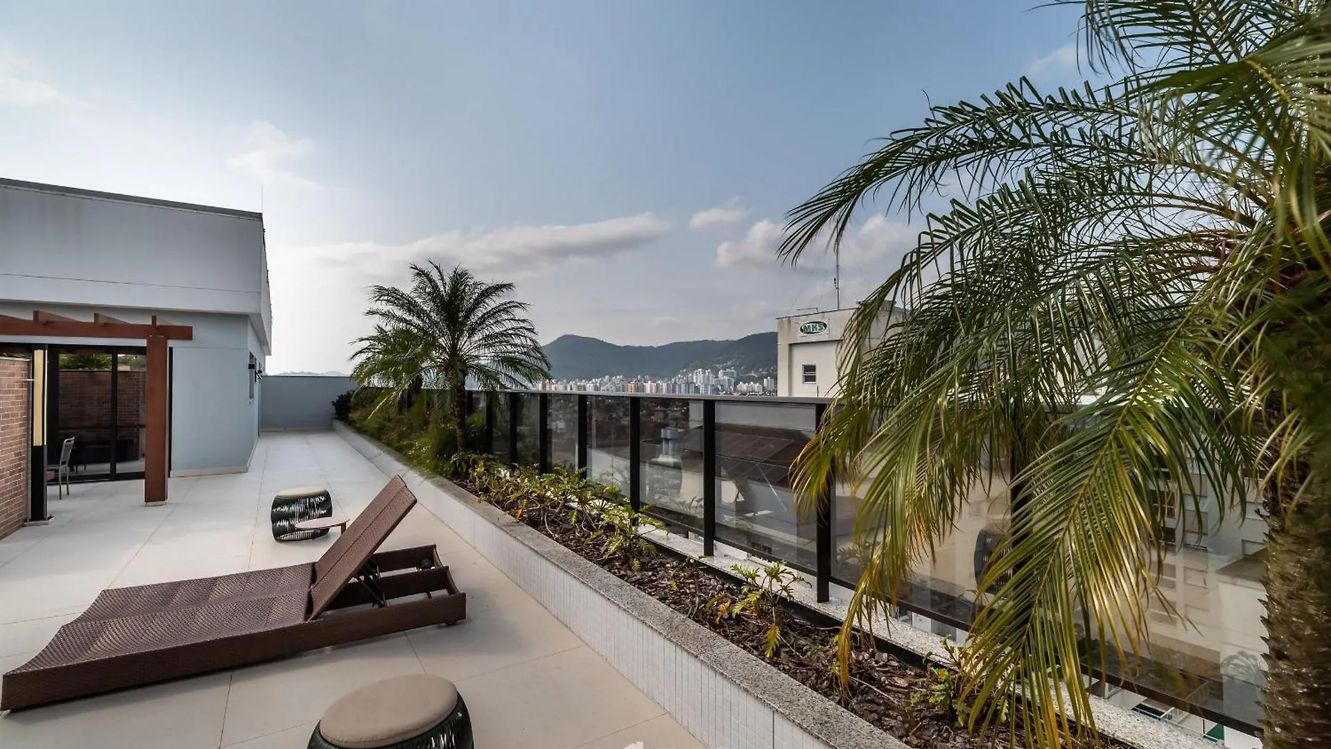 Ssg - Estudios Proximos A Ufsc Em Florianópolis